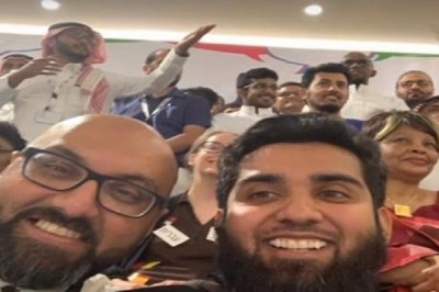 Pakistani selling goods on the streets became 'leader