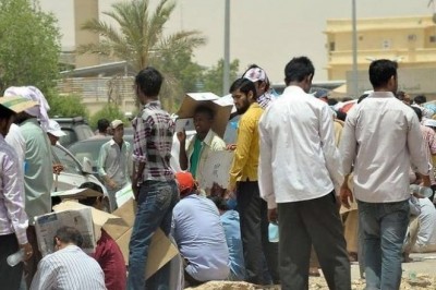 Kuwait: 25,000 foreign workers free from work