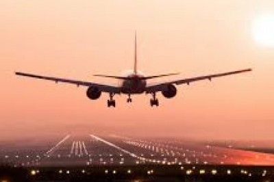 Saudi Arabia extends suspension of flights, work in private and public sectors