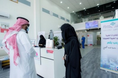 Saudi Arabia shuts land, air, sea borders